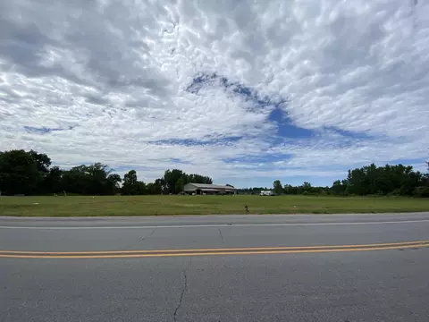 1465 Clark Rd, Valparaiso, IN 46385 photo 3