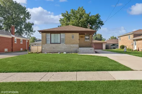 2706 41st St, Highland, IN 46322
