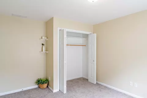 1010 N Colfax St, Griffith, IN 46319 photo 9