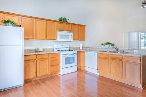 1010 N Colfax St, Griffith, IN 46319 photo 5