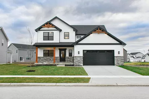 3100 Forestside Ln, Valparaiso, IN 46385 photo 1