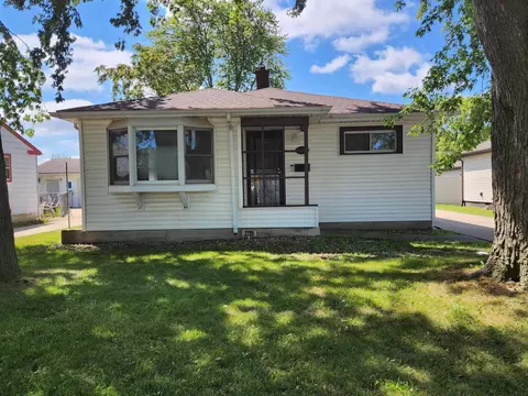 2728 Glenwood St, Highland, IN 46322
