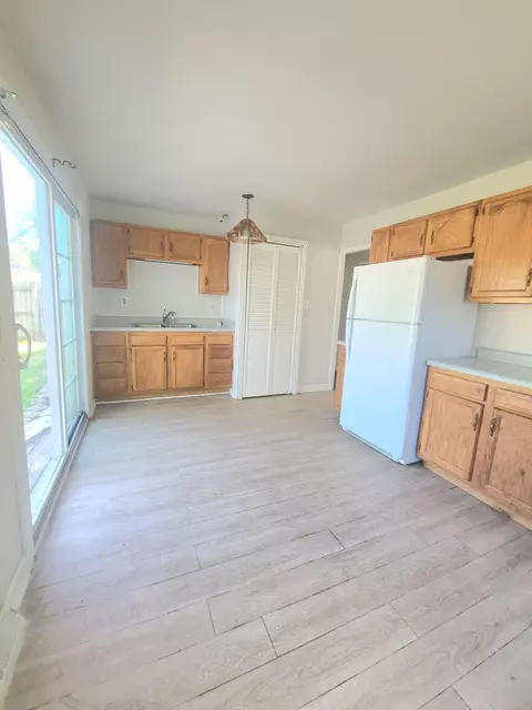 7907 Beech Ave, Hammond, IN 46324 photo 2