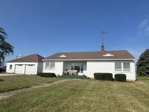8642 S 380, Rensselaer, IN 47978