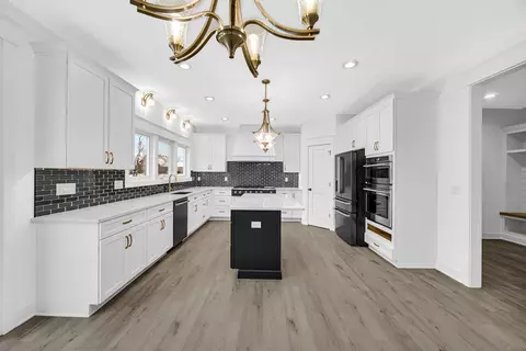 3473 Campania Dr, Valparaiso, IN 46385 photo 12