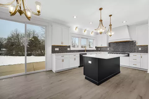 3473 Campania Dr, Valparaiso, IN 46385 photo 11