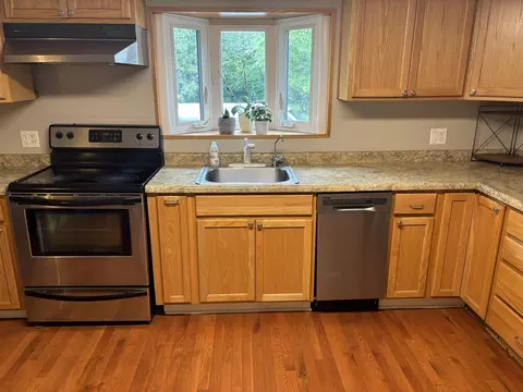 Kitchen - 1029 Reder Rd, Griffith, IN 46319 photo 1 of 2