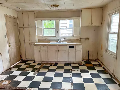 4937 Delaware St, Gary, IN 46409 photo 12