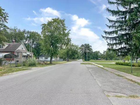 4937 Delaware St, Gary, IN 46409 photo 9