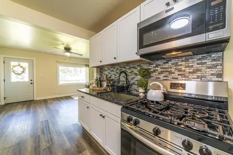 Kitchen - 1431 E 36th Ave, Gary, IN 46409 photo 5 of 18