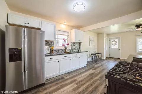 Kitchen - 1431 E 36th Ave, Gary, IN 46409 photo 15 of 18