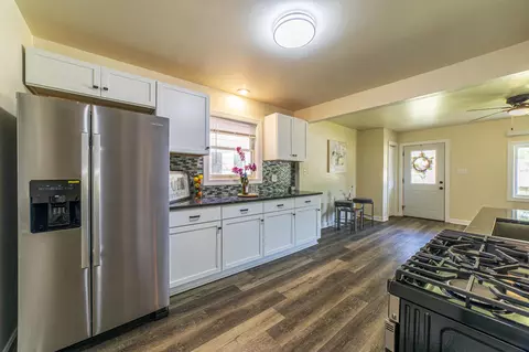 Kitchen - 1431 E 36th Ave, Gary, IN 46409 photo 6 of 18