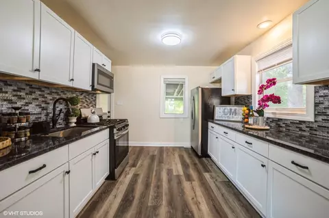 Kitchen - 1431 E 36th Ave, Gary, IN 46409 photo 18 of 18