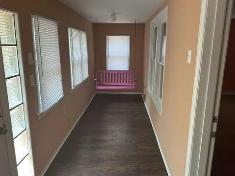 Entry Way - 1537 Roosevelt St, Gary, IN 46404 photo 3 of 5