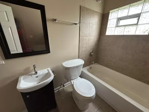 Bath - 1537 Roosevelt St, Gary, IN 46404 photo 1 of 4
