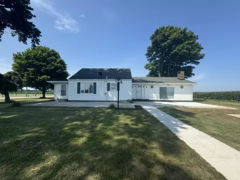 407 E 200, Valparaiso, IN 46383