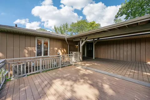 Exterior - 9518 Marigold Ln, Munster, IN 46321 photo 5 of 6
