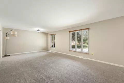 Living - 9518 Marigold Ln, Munster, IN 46321 photo 3 of 5