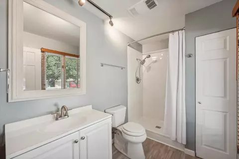 Bath - 9518 Marigold Ln, Munster, IN 46321 photo 1 of 2