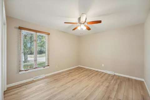 Bedroom - 9518 Marigold Ln, Munster, IN 46321 photo 3 of 6