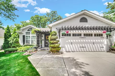 605 Galway Dr, Valparaiso, IN 46385