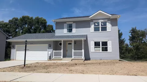 253 Apple Grove Ln, Valparaiso, IN 46385
