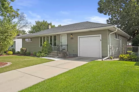 3232 Franklin St, Highland, IN 46322