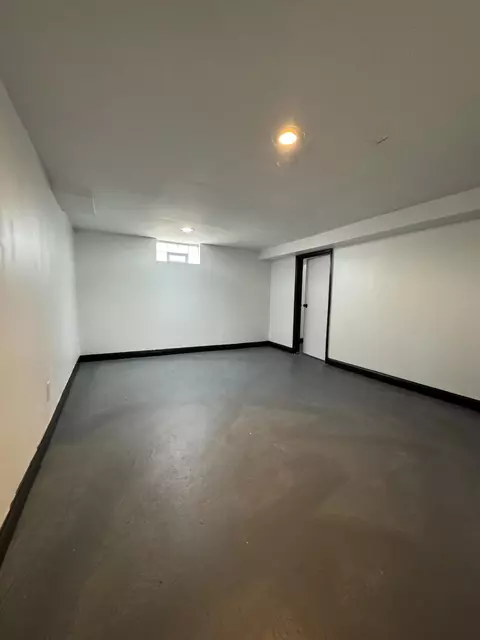 550 Tompkins St, Gary, IN 46406 photo 17