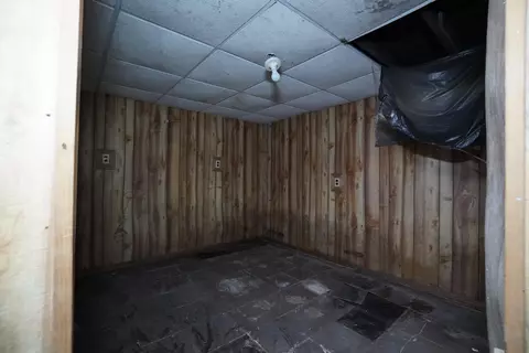 1567 Mckinley St, Gary, IN 46404 photo 39
