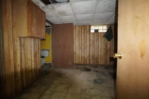 1567 Mckinley St, Gary, IN 46404 photo 32