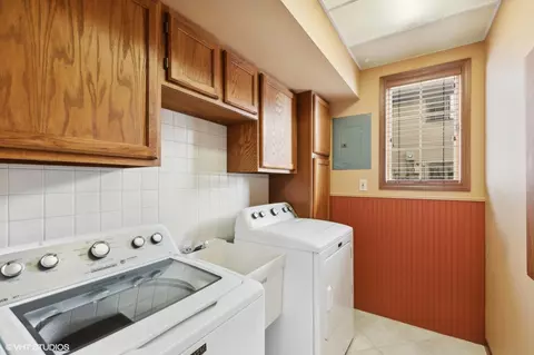 731 N Forest Ave, Griffith, IN 46319 photo 11