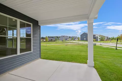 3100 Greenview Dr, Valparaiso, IN 46385 photo 4