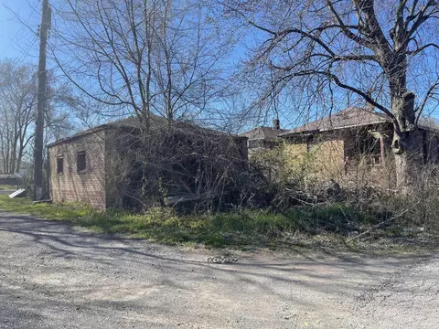 237 E 39th Ave, Gary, IN 46409 photo 4