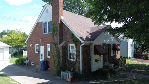 8919 Branton Ave, Highland, IN 46322