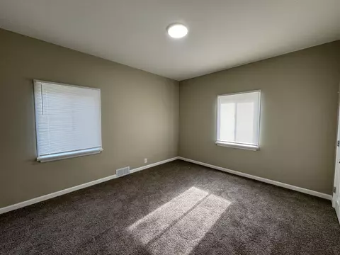 556 Taft Pl, Gary, IN 46404 photo 8