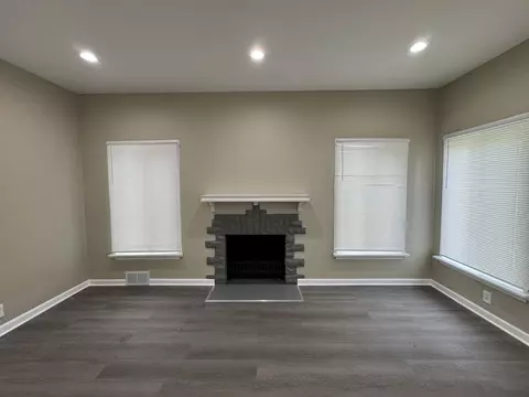 556 Taft Pl, Gary, IN 46404 photo 5
