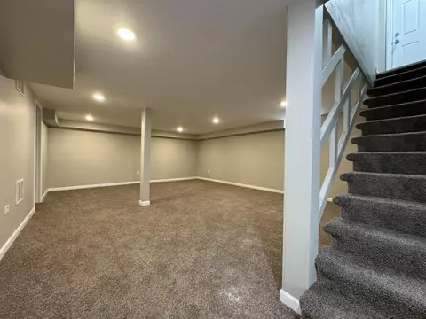 556 Taft Pl, Gary, IN 46404 photo 12