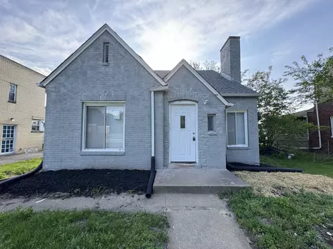 556 Taft Pl, Gary, IN 46404 photo 1