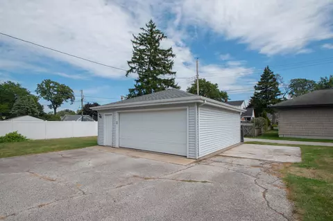 607 N Broad St, Griffith, IN 46319 photo 24