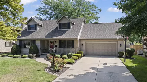 8825 Branton Ave, Highland, IN 46322