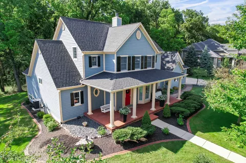 4103 Winter Ln, Valparaiso, IN 46385