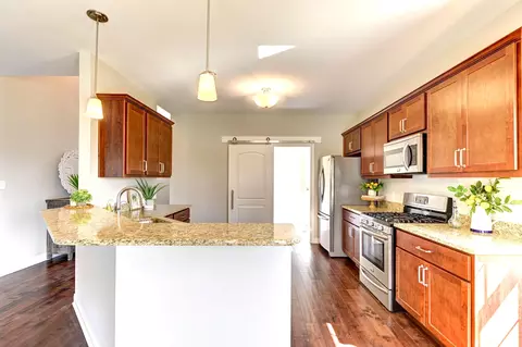 10370 White Sand Ln #A, Dyer, IN 46311 photo 5