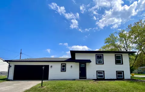 Exterior - 706 E 40th Pl, Griffith, IN 46319 photo 2 of 2