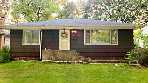 7122 Schneider Ave, Hammond, IN 46323