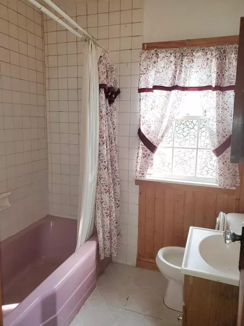 Bath - 3019 Calhoun St, Gary, IN 46406 photo 2 of 2
