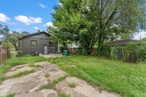 415 Fillmore St, Gary, IN 46402 photo 19