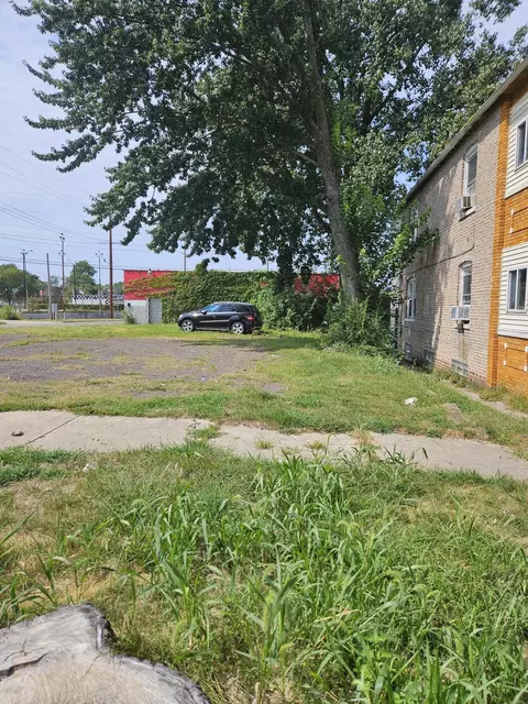 3588-90 Massachusetts St, Gary, IN 46409 photo 2