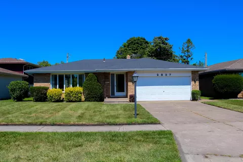 2837 42nd St, Highland, IN 46322