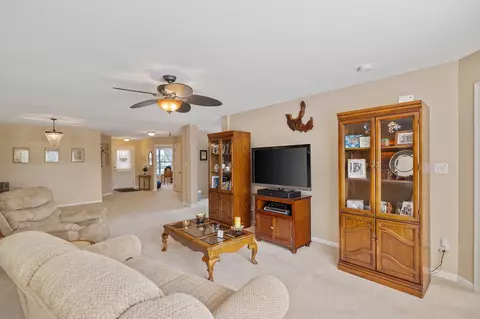 555 E 115th Pl, Crown Point, IN 46307 photo 6