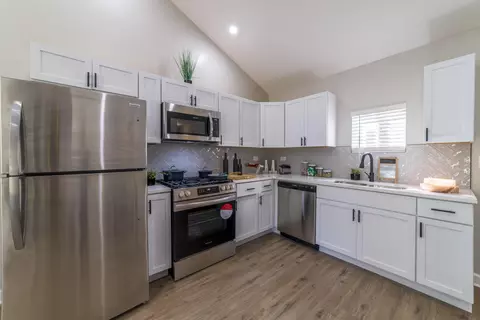 1044 Greene Pl, Gary, IN 46403 photo 7